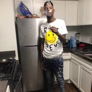 Meet your Posher, Taron